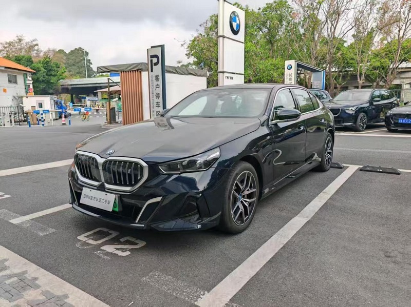 BBA Used Luxury Vehicles: основні моделі для глобального експорту, кращі для висококласного обігу